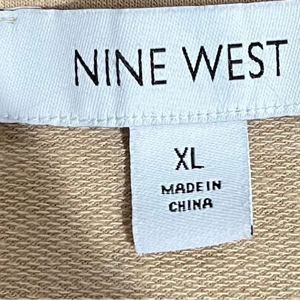 Women’s Shirt - Picture 3 of 3